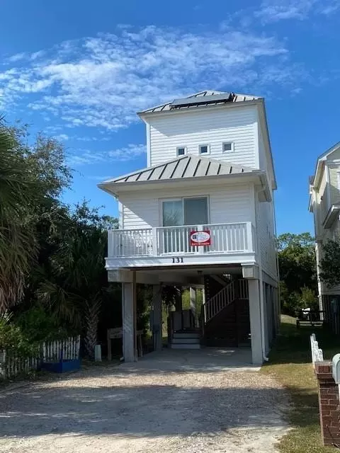 131 Gunn St, Saint George Island, FL 32328