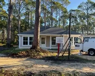 119 Infield Dr, Lanark Village, FL 32323