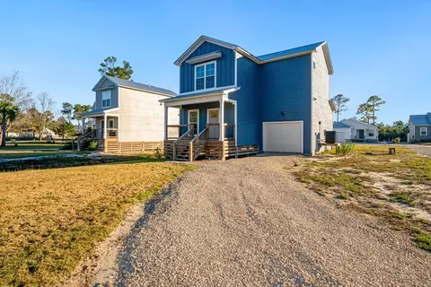 226 Lake Mckissack Ln, Carrabelle, FL 32322