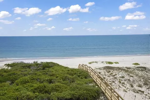 1514 Gulf View Way, Saint George Island, FL 32328
