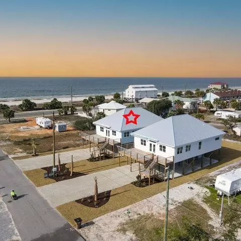 121 Balboa St, Port St. Joe, FL 32456