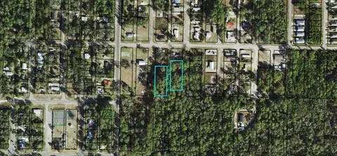904 Ave H, Carrabelle, FL 32322