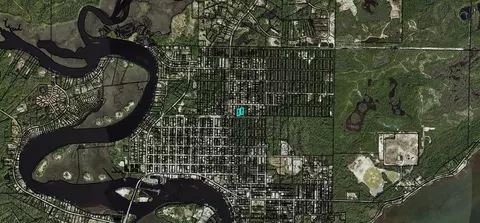 904 Ave H, Carrabelle, FL 32322 photo 3