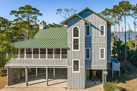 2015 Turpentine Trl, Saint George Island, FL 32328