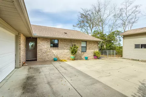 Exterior - 556 River Rd, Carrabelle, FL 32322 photo 6 of 23