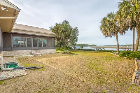Exterior - 556 River Rd, Carrabelle, FL 32322 photo 8 of 23