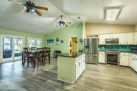 Kitchen - 556 River Rd, Carrabelle, FL 32322 photo 1 of 4