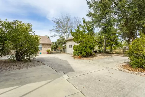 Exterior - 556 River Rd, Carrabelle, FL 32322 photo 2 of 23