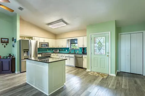 Kitchen - 556 River Rd, Carrabelle, FL 32322 photo 2 of 4