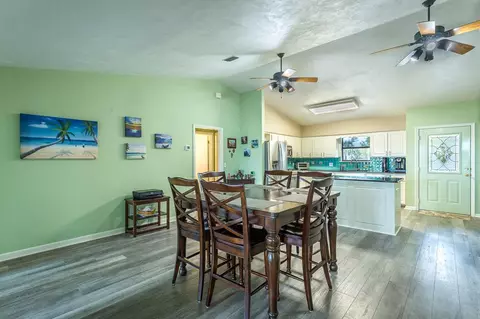 Dining - 556 River Rd, Carrabelle, FL 32322 photo 3 of 3