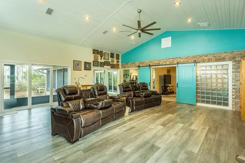 Living - 556 River Rd, Carrabelle, FL 32322 photo 2 of 2