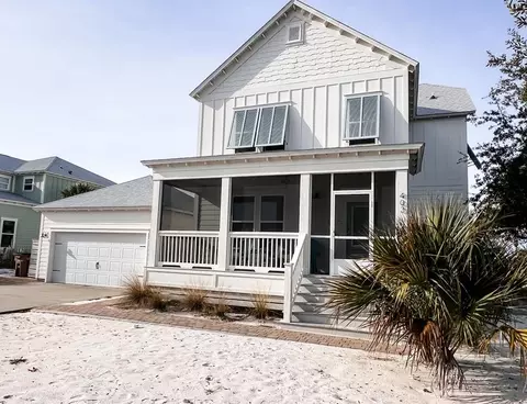 403 Front St, Port St. Joe, FL 32456