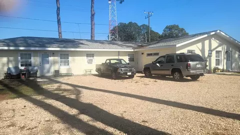 307 SE Ave B #A & B, Carrabelle, FL 32322