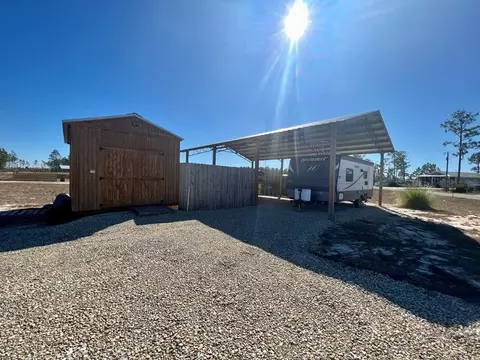 106 Amanda St, Wewahitchka, FL 32465