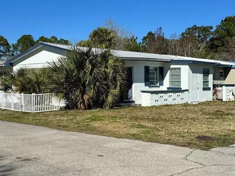 44 1 Carlton Ave # B, Lanark Village, FL 32323