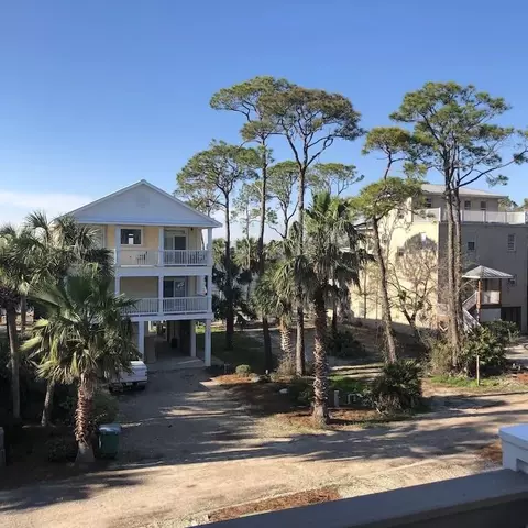 2239 Bayside Dr, Saint George Island, FL 32328