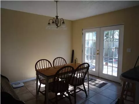 Dining - 192 River Rd, Carrabelle, FL 32322 photo 1 of 1