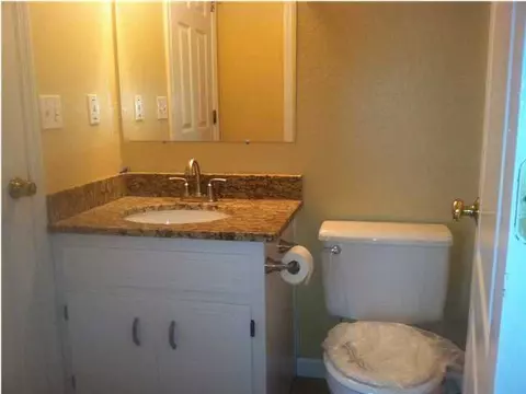 Bath - 192 River Rd, Carrabelle, FL 32322 photo 1 of 2