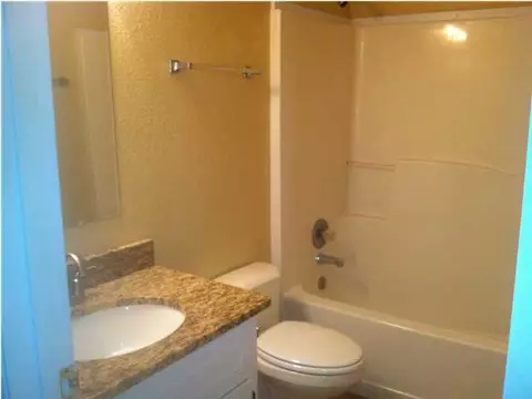 Bath - 192 River Rd, Carrabelle, FL 32322 photo 2 of 2