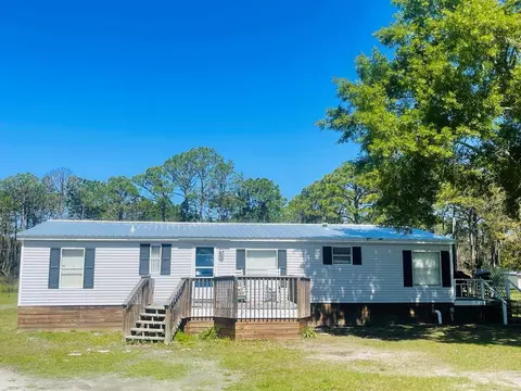 64 Brian St, Eastpoint, FL 32328