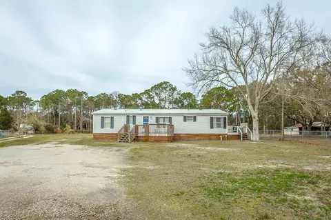 64 Brian St, Eastpoint, FL 32328 photo 4