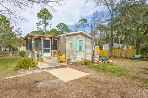 712 Georgia St, Carrabelle, FL 32322