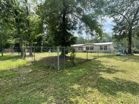 948 Cr 381-a, Wewahitchka, FL 32465