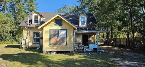 16514 Pear St, Blountstown, FL 32424