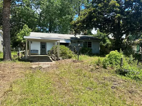 2519 Florida Ave, Carrabelle, FL 32322 photo 2
