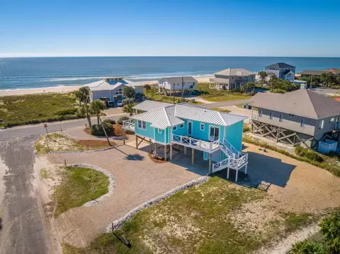 981 E Gorrie Dr, Saint George Island, FL 32328