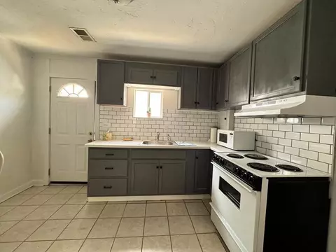 22 W Pine St # -6, Lanark Village, FL 32323