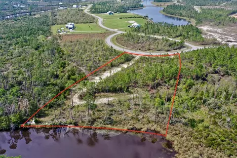 110 Canvasback Cir, Wewahitchka, FL 32456