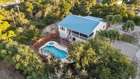 1000 E Pine Ave, Saint George Island, FL 32328