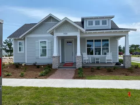 1100 Discovery Loop N, Panama City, FL 32405