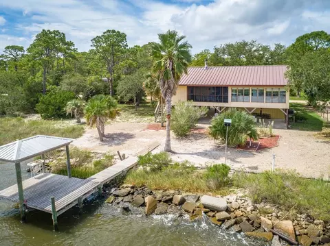 327 Bruce St, Saint George Island, FL 32328