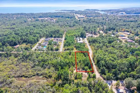 1002 NE 5th St, Carrabelle, FL 32322 photo 5