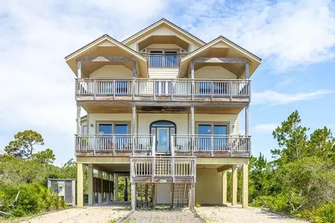 2004 Tarpon Ln, Saint George Island, FL 32328