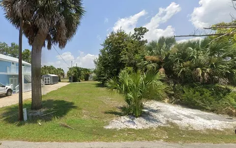 131 Ave C, Port St. Joe, FL 32456