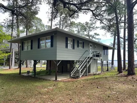 2341 Surf Rd, Panacea, FL 32346