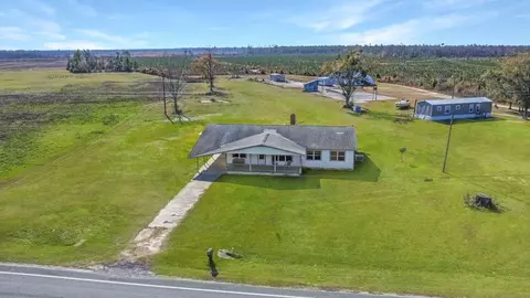 1820 Hwy 22, Wewahitchka, FL 32465