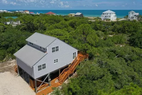 1216 Sea Dune Dr, Saint George Island, FL 32328