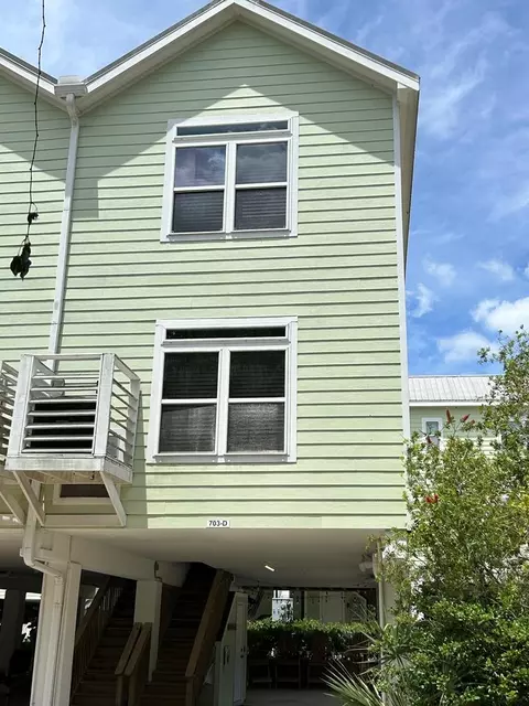 703 SE 3rd St #D, Carrabelle, FL 32322 photo 1
