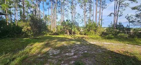 Exterior - 612 River Rd, Carrabelle, FL 32322 photo 4 of 4
