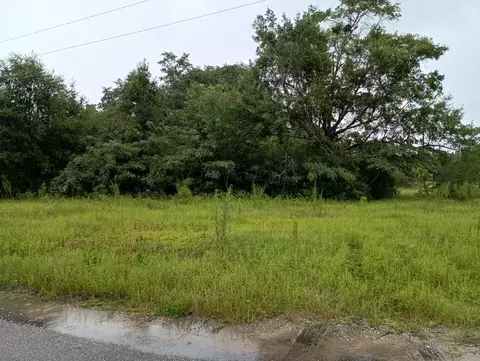 117 Hysmith Dr, Wewahitchka, FL 32465