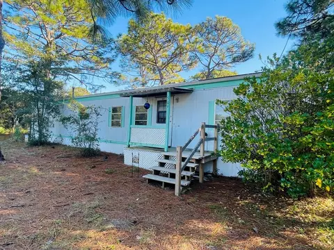 501 NW Ave K, Carrabelle, FL 32322