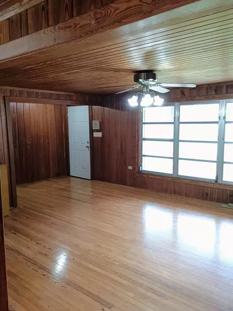 Living - 370 Mill Rd, Carrabelle, FL 32322 photo 2 of 2