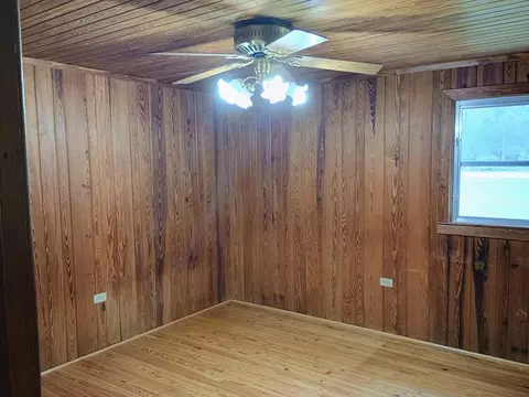 Bedroom - 370 Mill Rd, Carrabelle, FL 32322 photo 1 of 2