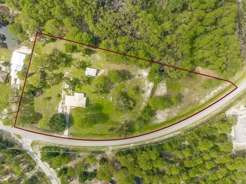 View/Area - 370 Mill Rd, Carrabelle, FL 32322 photo 2 of 3