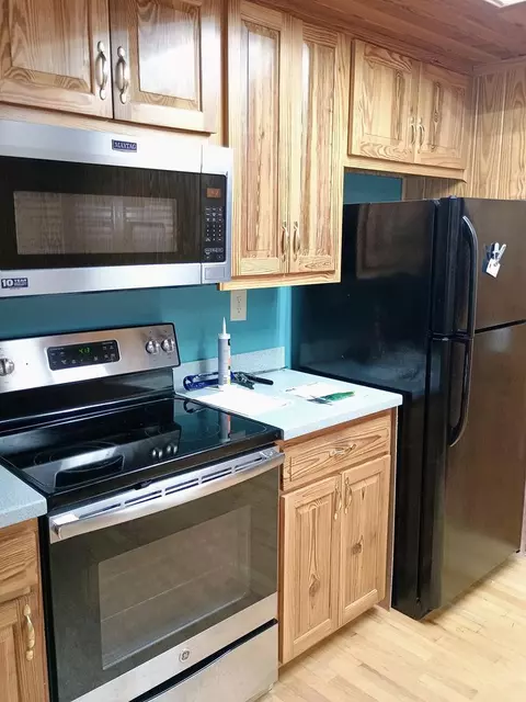 Kitchen - 370 Mill Rd, Carrabelle, FL 32322 photo 2 of 2