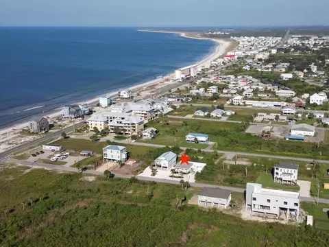 107 12th St, Mexico Beach, FL 32456